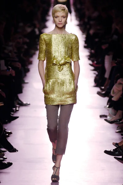 Look 27